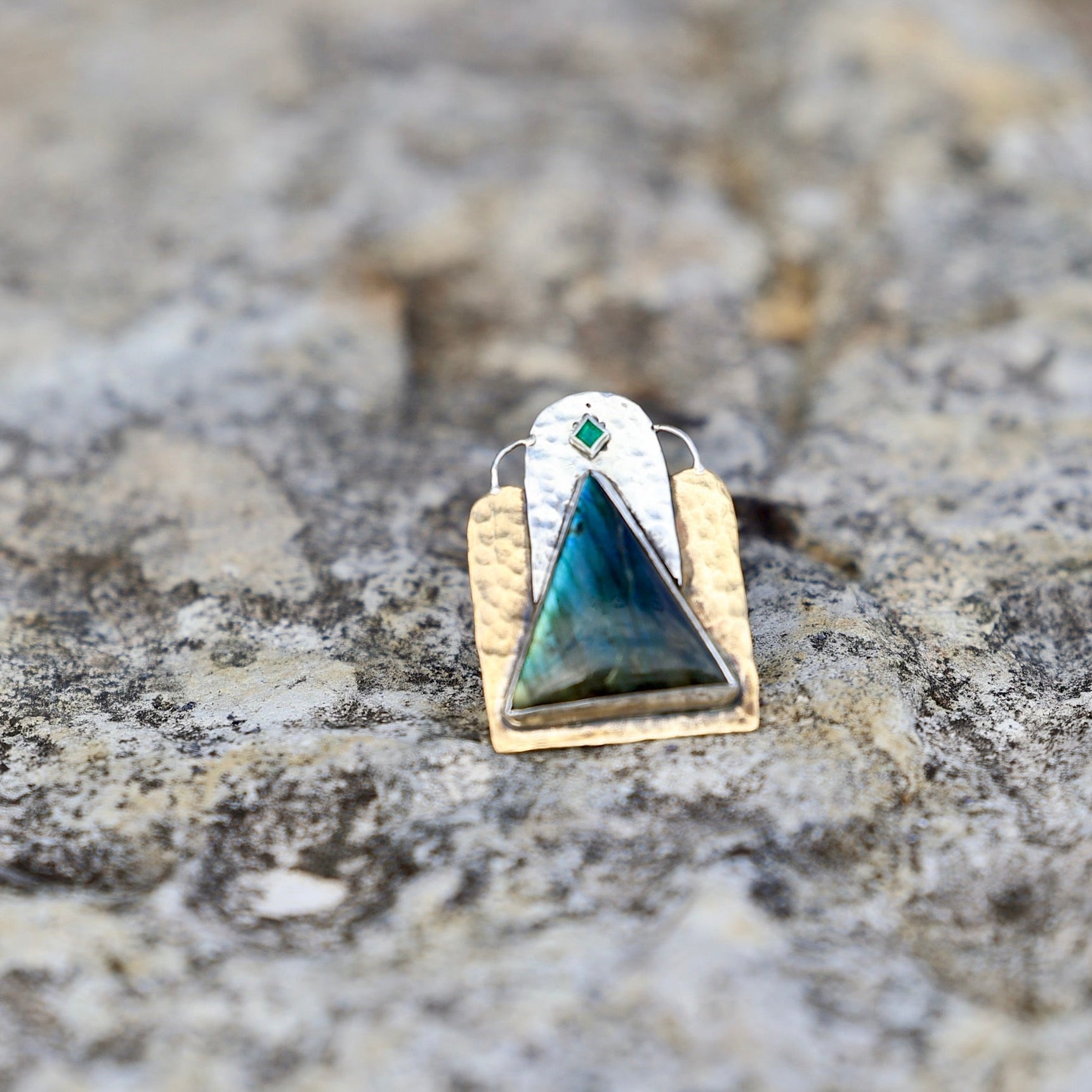 Pyramid Ring