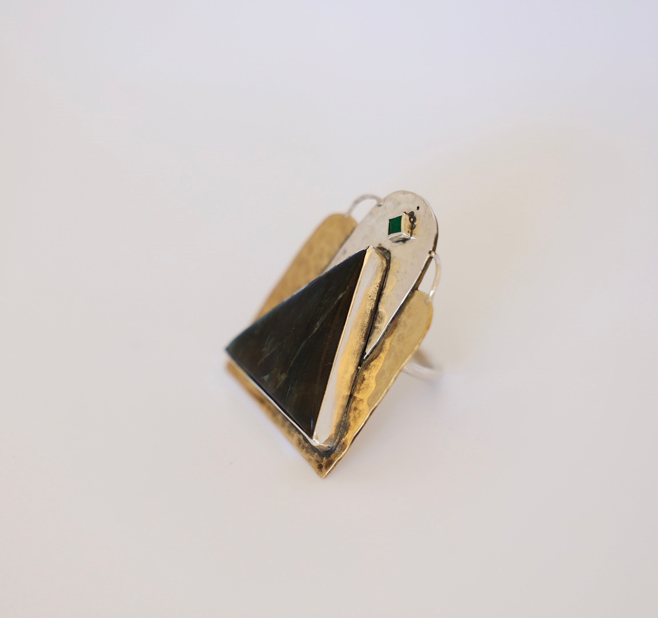 Pyramid Ring