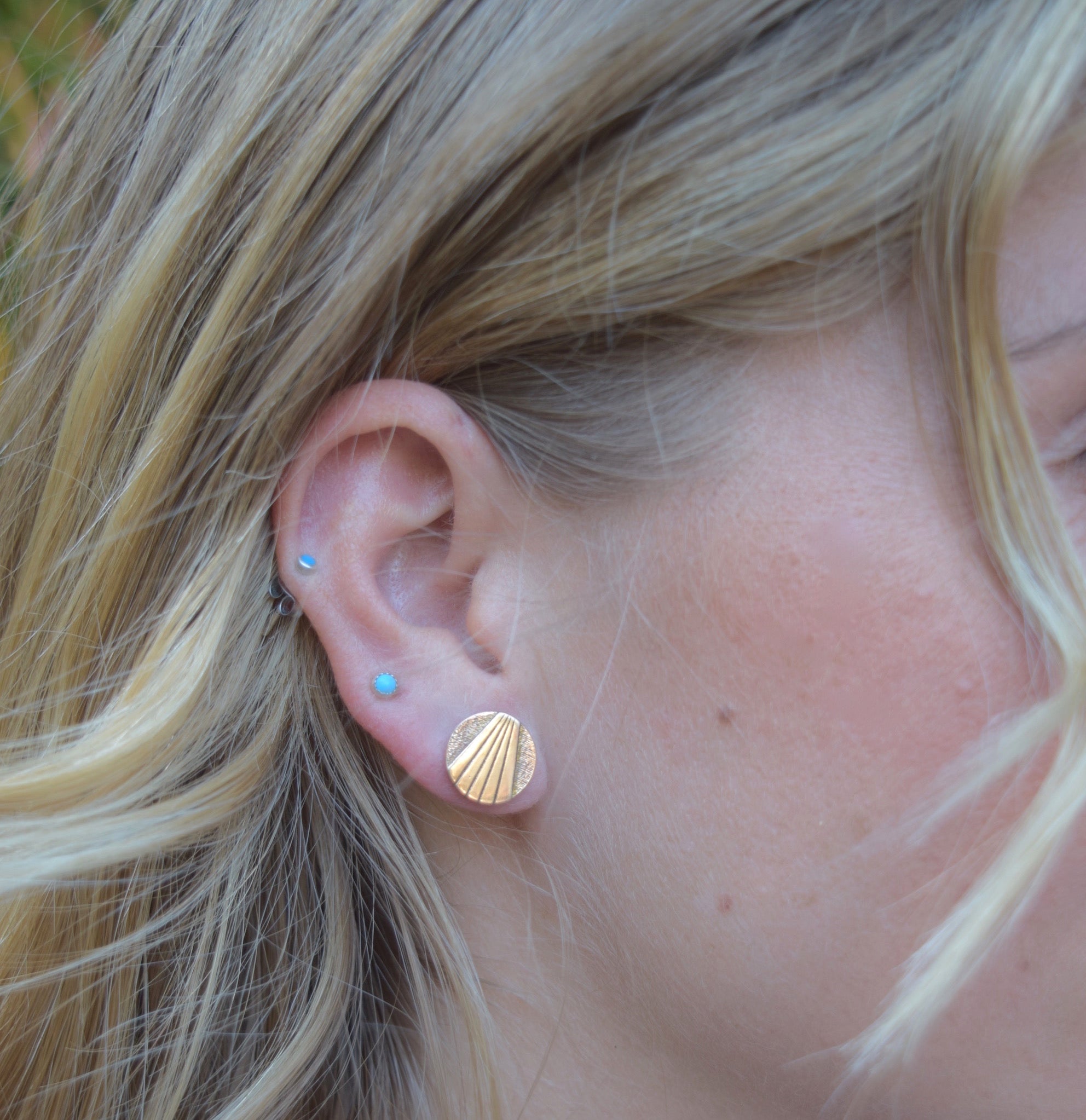 Luminate Studs